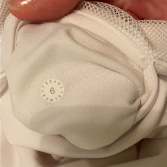 Lululemon Crops - Picture 5 of 6